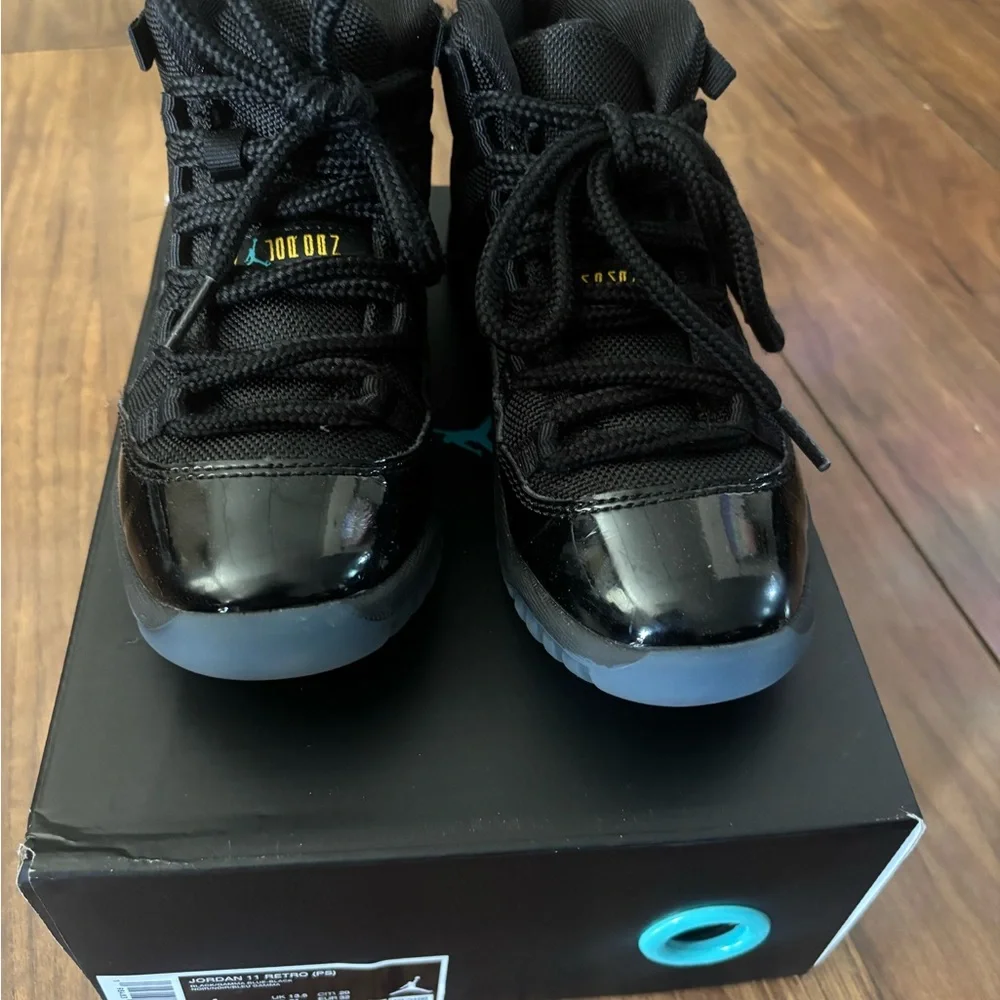 Jordan Kids' Retro 11 - Picture 1 of 3